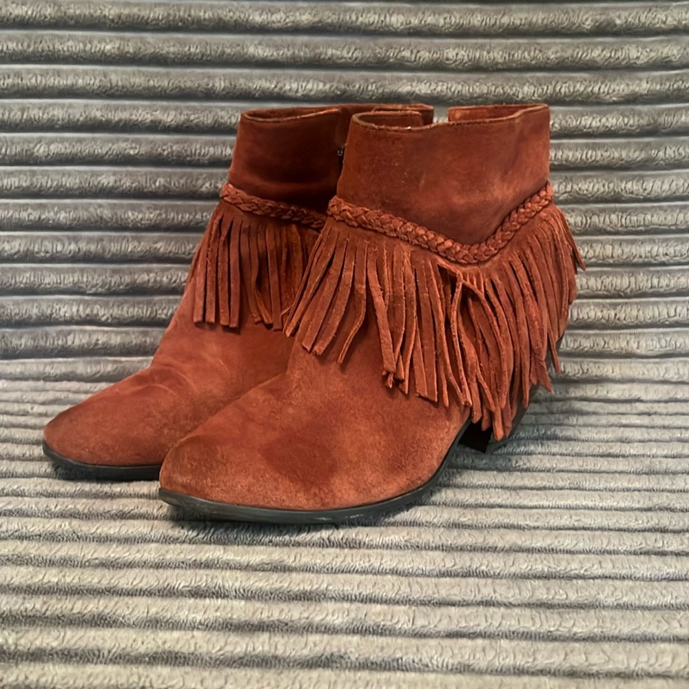 Gianni Bini suede heel boots with fringe